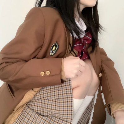 伴游女王